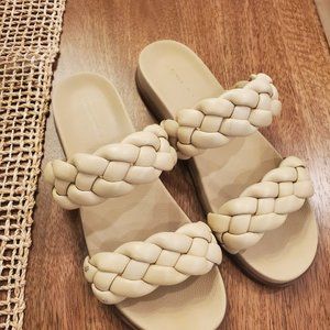 Banana Republic Braided Slide